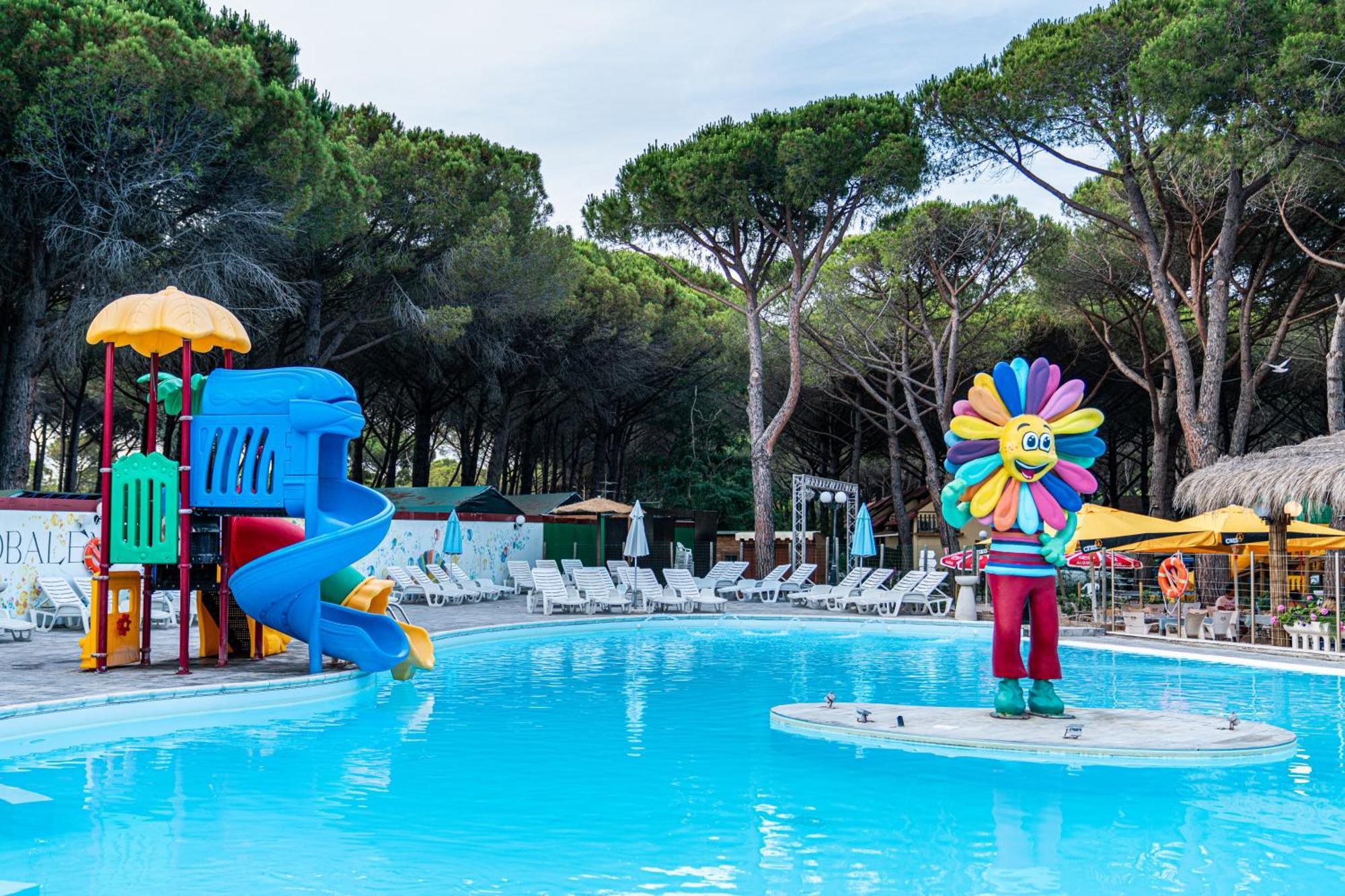 Arcobaleno Village H Marina Di Bibbona Exterior photo